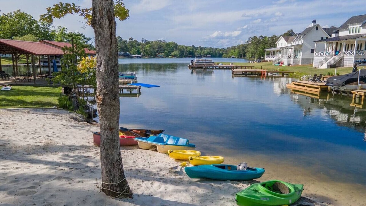 Dadeville House | Lake Martin Treasure! Views Sandy Beach Amenities