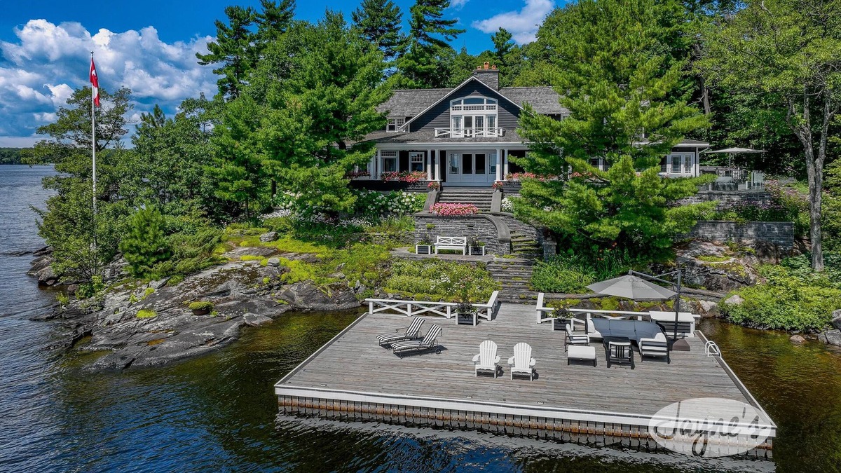 Muskoka Lakes Cottage | Lake Muskoka Private Island! 13 Bedrooms! 6 Beaches! Gym! Tennis Court!