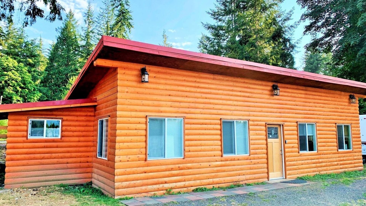 Matlock Cabin | Lake Nahwatzel Resort, Cabin #3, Shared Dock just steps away!