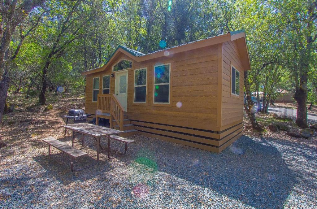 Oregon House Resort | Lake of the Springs Camping Resort Cottage 1