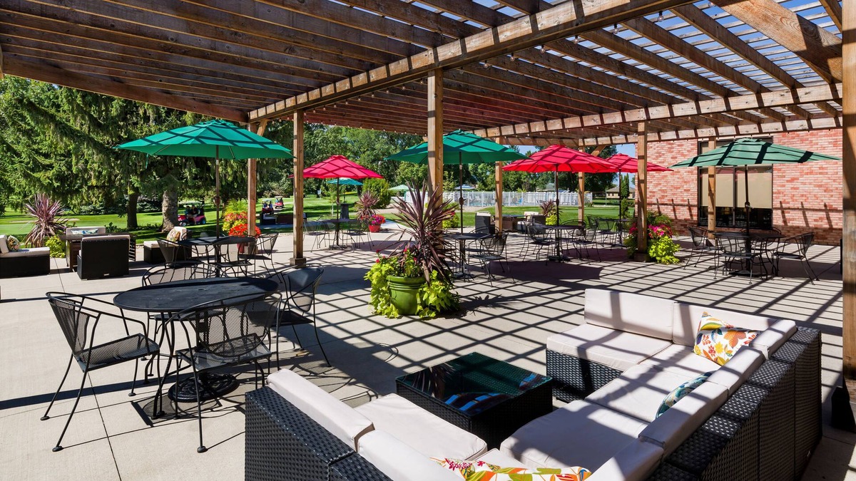 Okoboji Hotel | Lake Okoboji Resort & Conference Center
