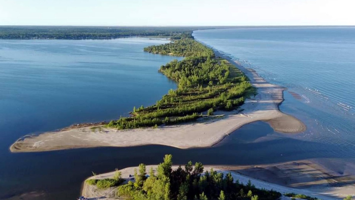 Sandy Creek Apartment | Lake Ontario Cottage BBQ Fire Pit
