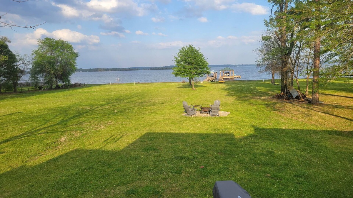 Chandler House | Lake Palestine Cute Home Chandler Texas