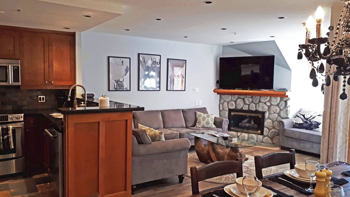 Whistler Creekside Condo | Lake Placid Lodge, Creekside, Ski In , Ski Out, 80 Steps To The Lift