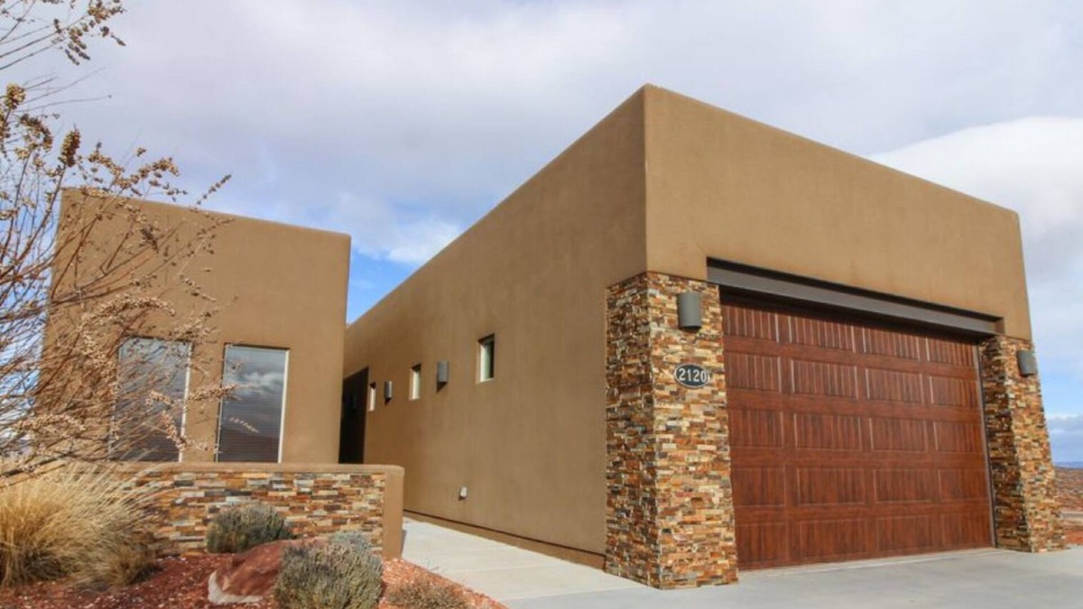 Page House | Lake Powell Luxury: Brand New 4BR Home, Boat-Friendly 50ft Garage