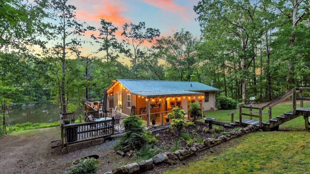 Green Pond Cabin | Lake Retreat Rustic Fishing Cabin nNear University of Alabama Tannehill Mercedes