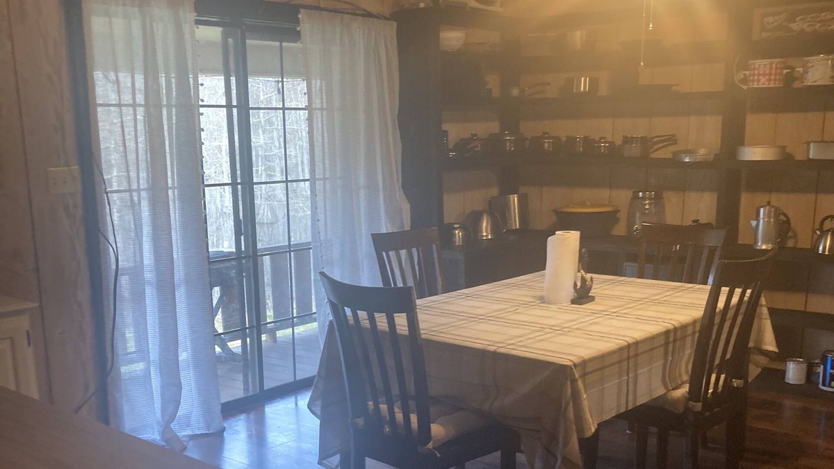 Bentley Cabin | Lake retreat