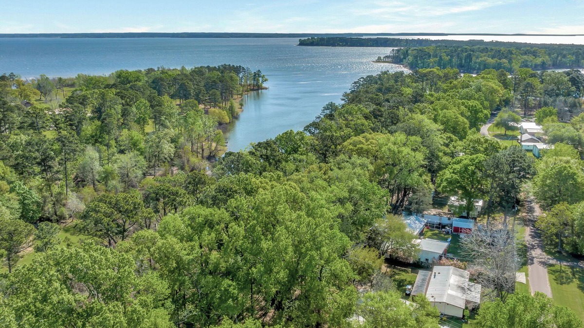 Zavalla House | Lake Sam Rayburn Access!