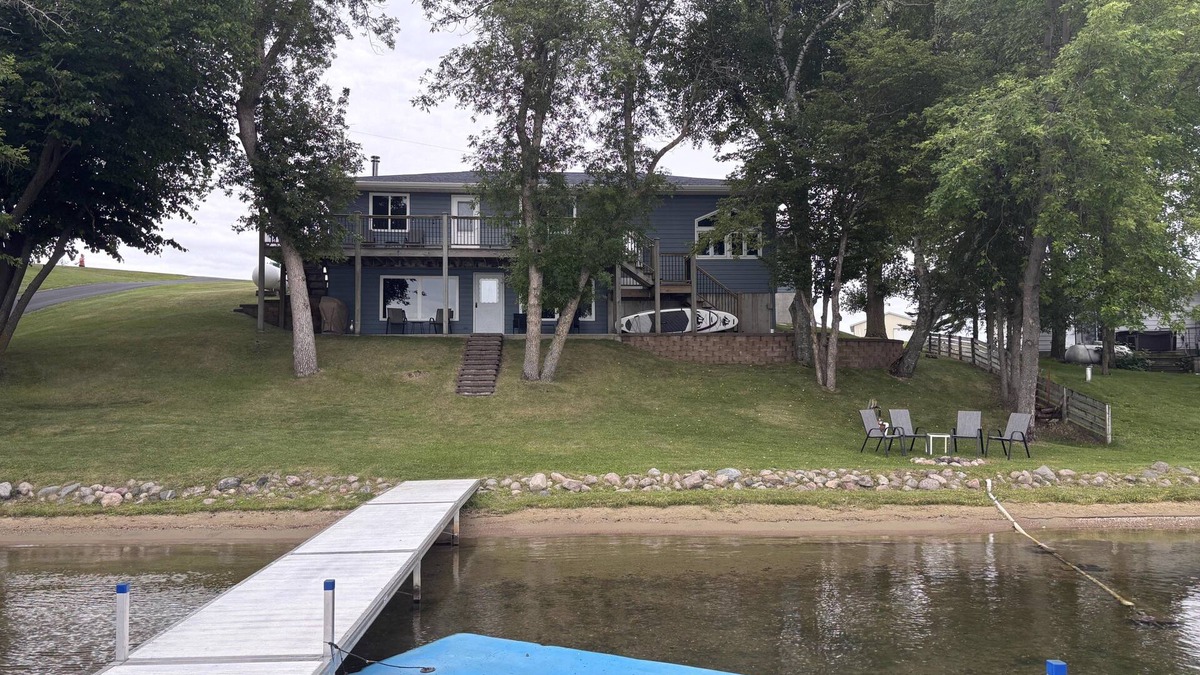 Frazee House | Lake Seve, Frazee, MN