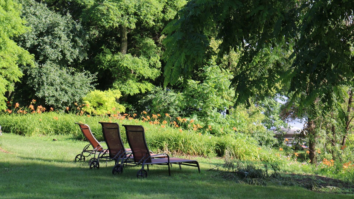 Brock Cottage | Lake Simcoe Cottage with Private Beach - your waterfront escape awaits you