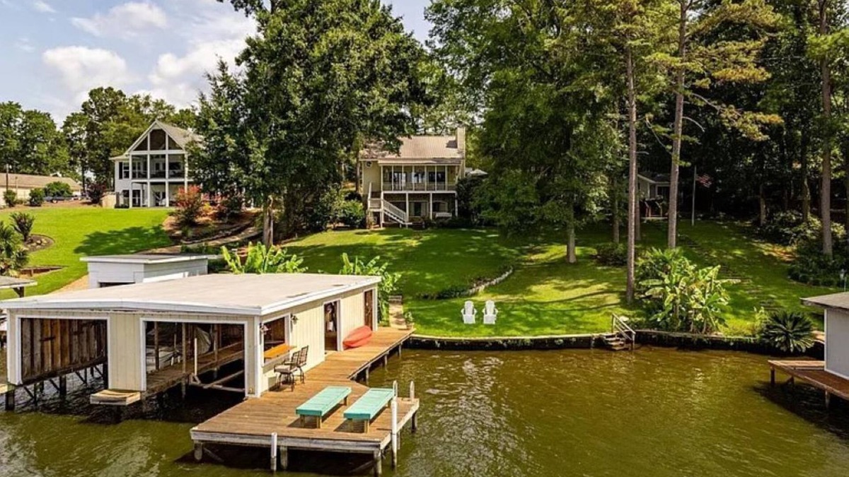 Eatonton Cottage | Lake Sinclair Waterfront Cottage