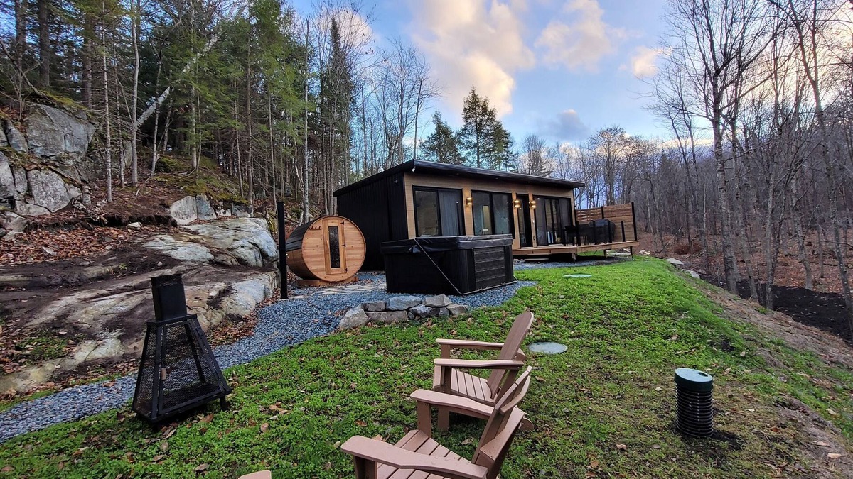 Argenteuil Regional County Municipality Ski Chalet | Lake+spa+sauna+hammam at Saphir des Sources
