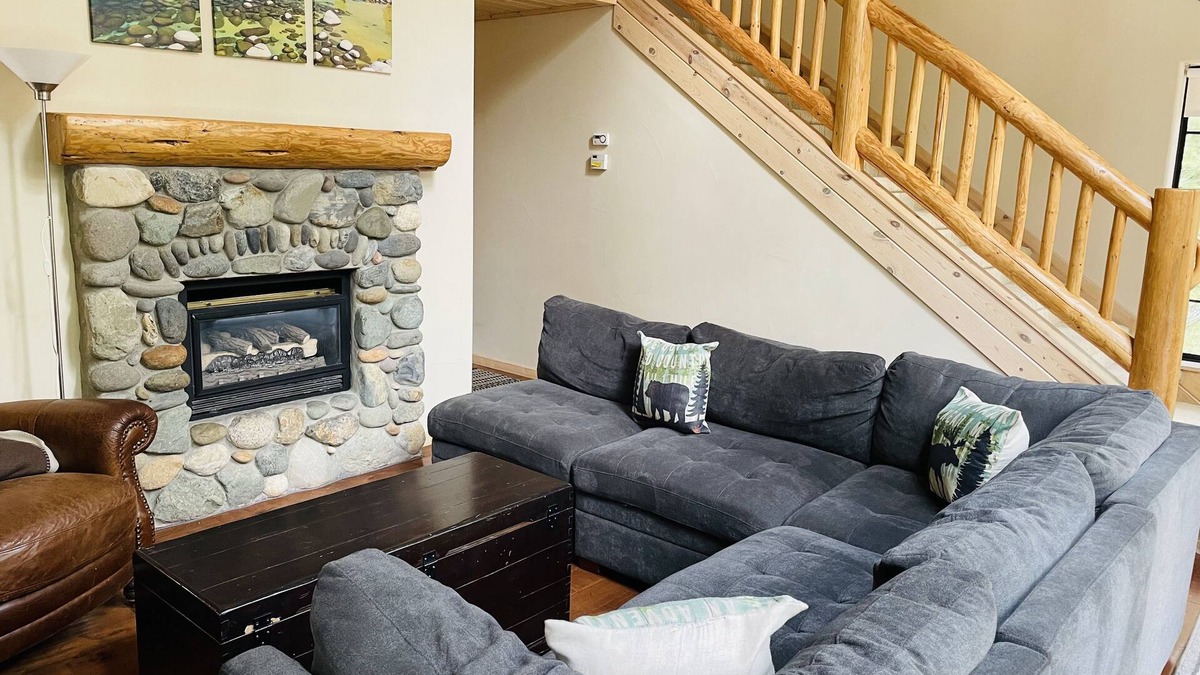 Kingswood Estates House | Lake Tahoe, Kings Beach, Tahoe Vista, Beautifully remodeled House PLUS STUDIO!