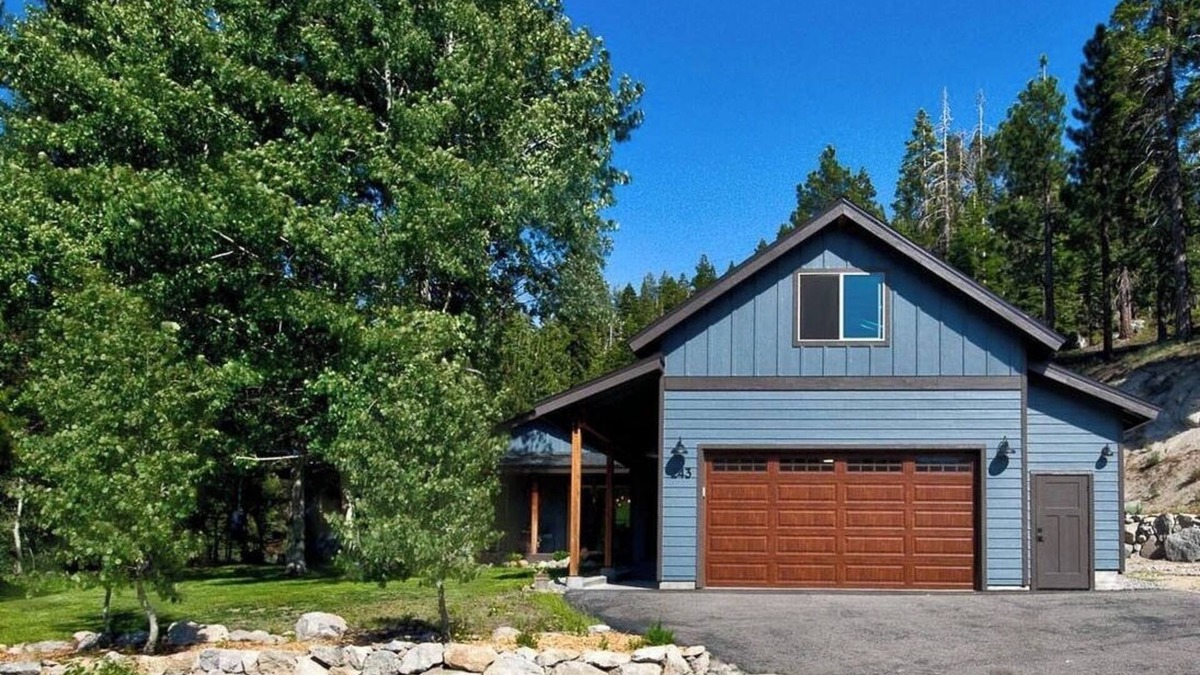 Upper Kingsbury House | Lake Tahoe Mountain Farmhouse