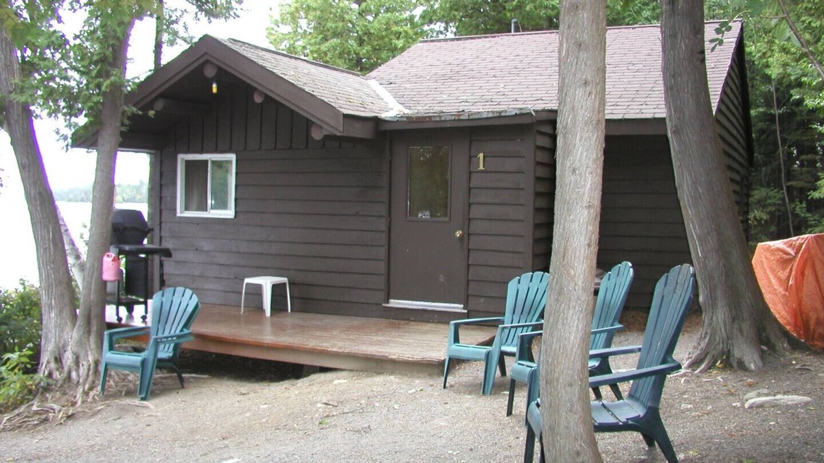Temagami Resort | Lake Temagami Cottage Rentals - Cottage #1 - Sunrise