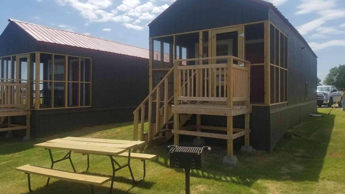 Mead Cabin | Lake Texoma Lakefront Cabin - Knotts Landing