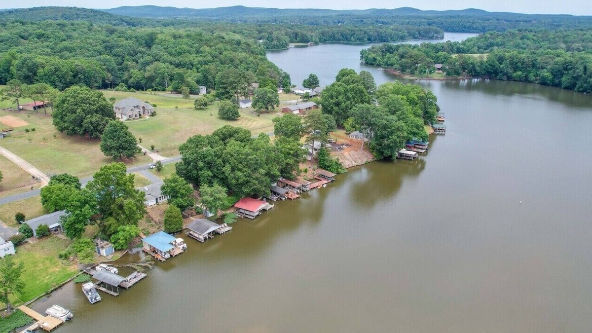 Albemarle House | Lake Tillery Waterfront Rental in Albemarle, NC