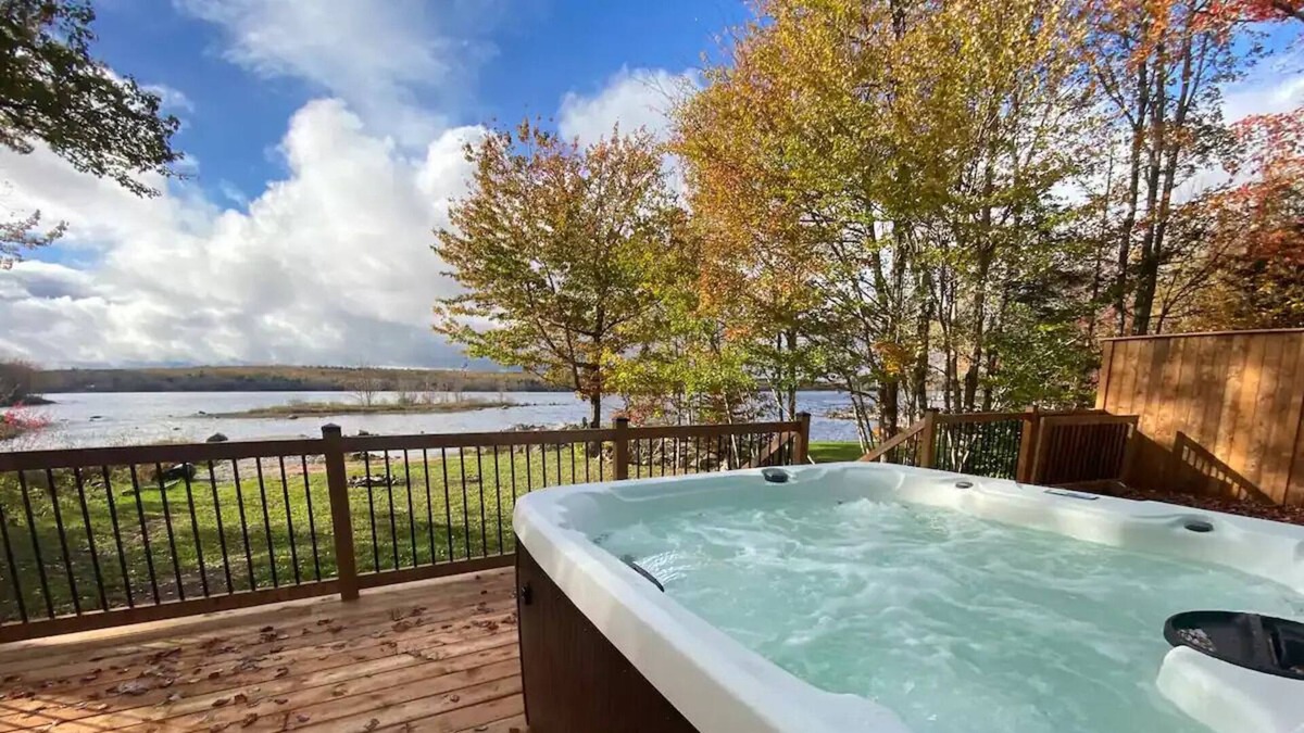 East Dalhousie Cabin | Lake Torment Retreat