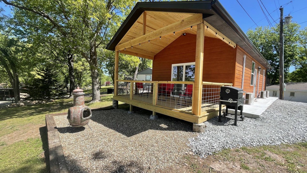 Grove Cabin | Lake view 2 bedroom cabin that sleeps 6. Private deck and fire pit area.