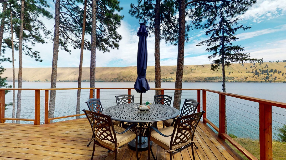 Joseph Cabin | Lake-view cabin on Wallowa Lake with large mountain-view deck