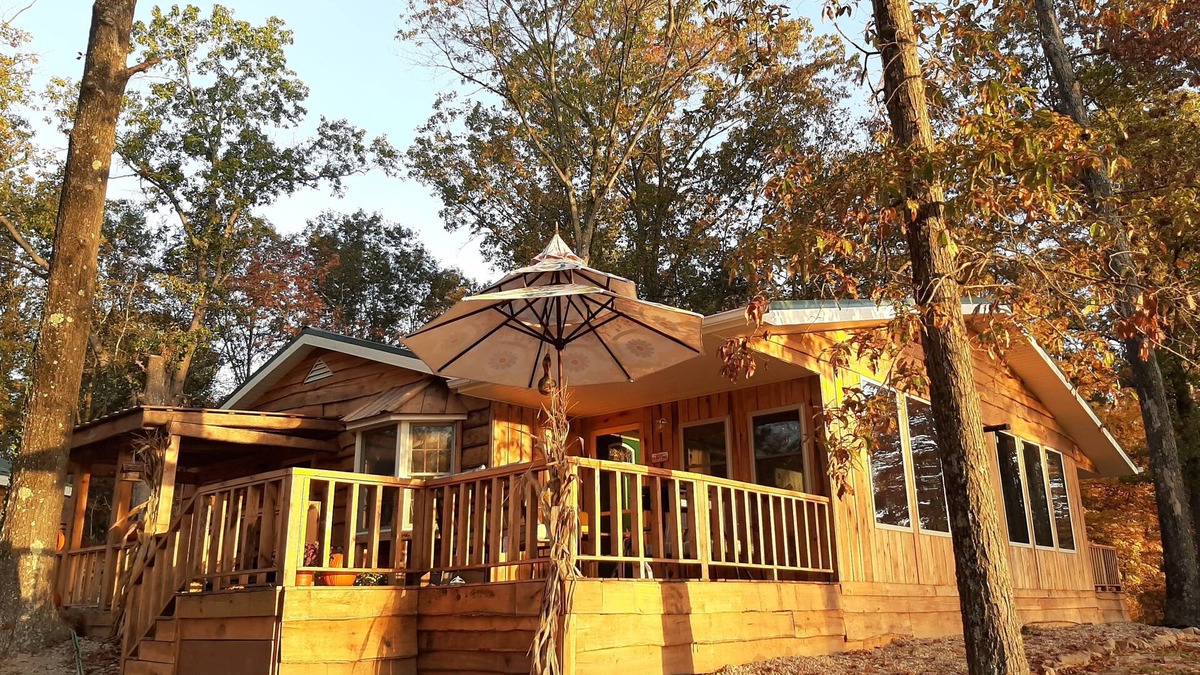 Jasonville Cabin | Lake View Cabin