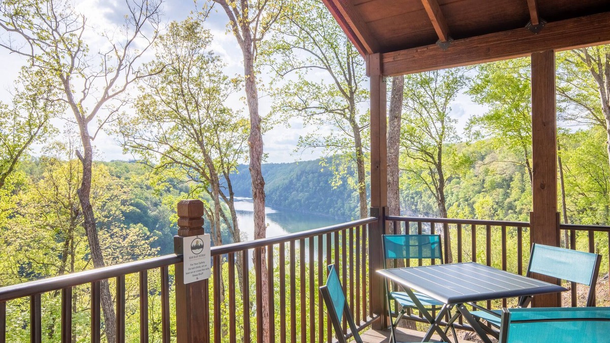 White County Cabin | Lake View Country Cabin at Bear Bluff Retreat
