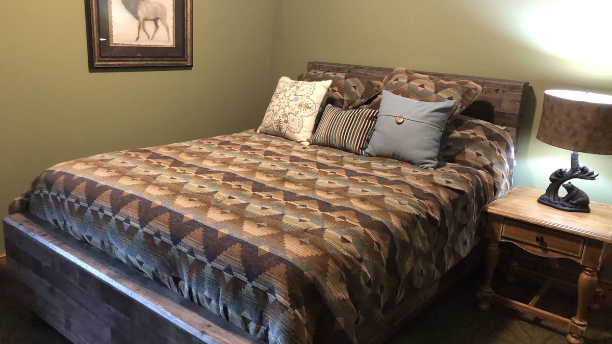 Bolton Landing Apartment | Lake view cozy two bedroom in Bolton Landing - walk to Town!