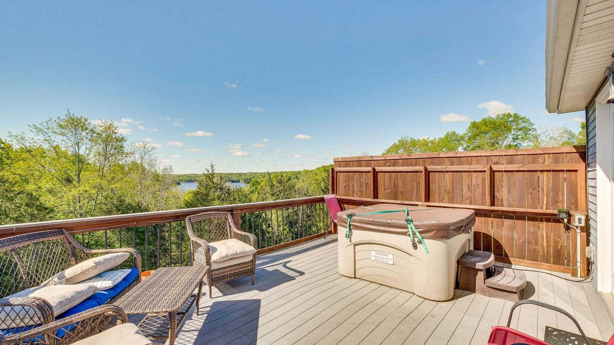 Taylorsville Cottage | Lake-View Kentucky Getaway w/Resort Amenities!