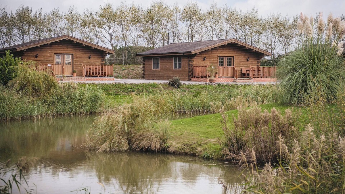 Old Leake Cottage | Lake View Lodges - 25074