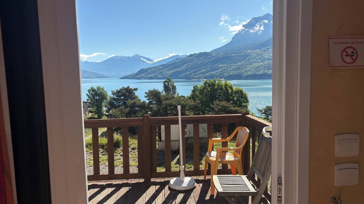 Chorges House | Lake view rental serre poncon hautes alpes