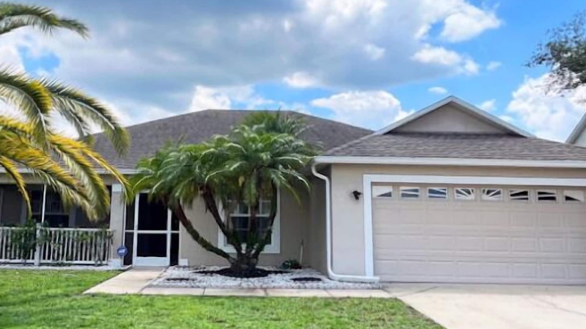 Crescent Lakes House | Lake View - South Facing Pool & Spa - Game Room - Nr Disney - Quiet Community