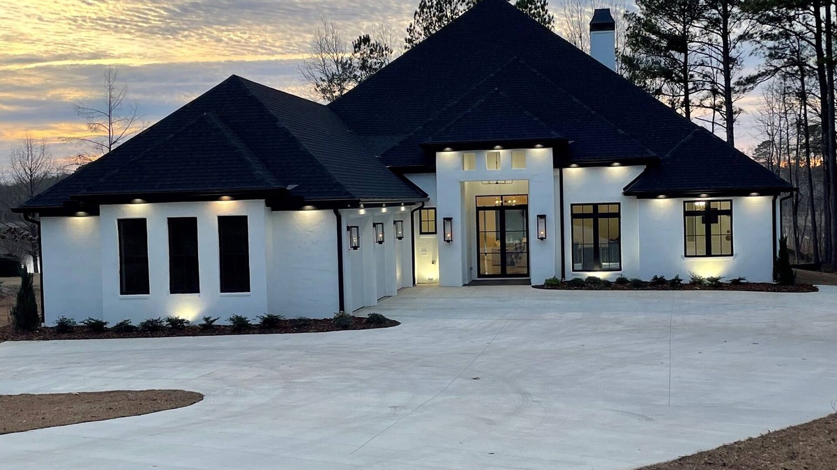 Northport House | Lake Views on Lake Tuscaloosa