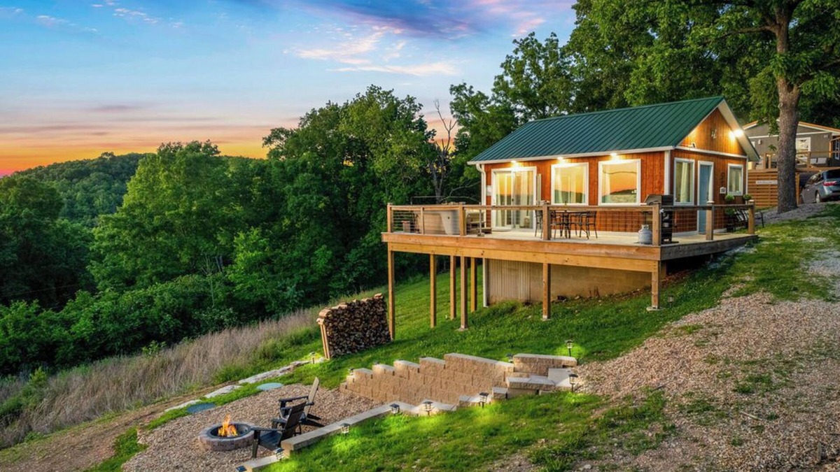 Omaha House | Lake Views! Private Hot tub and Fire Pit! Lux Couple's Retreat