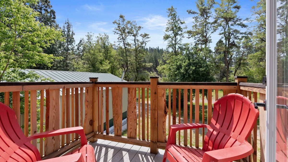 Coeur d'Alene Cabin | Lake Village Lodge