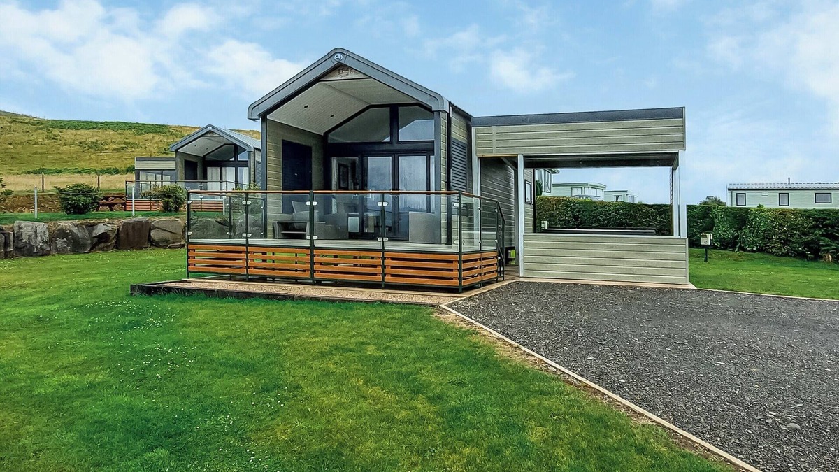 Pennant Melangell Cottage | Lake Vyrnwy Luxury Glamping Pod 2