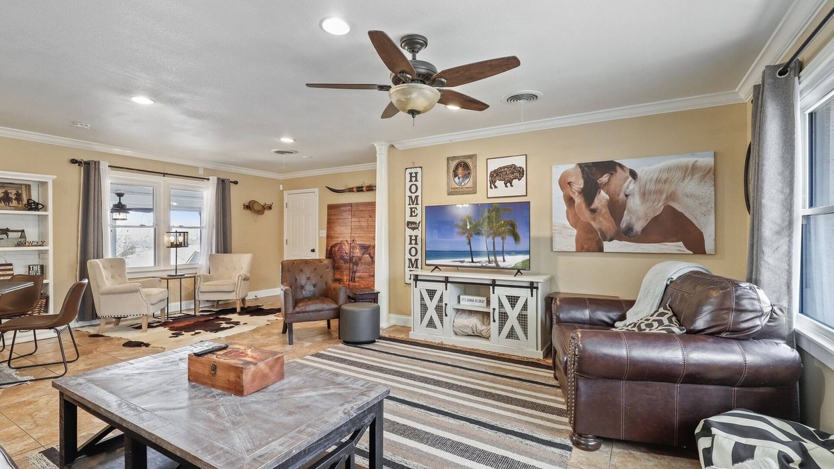 Weatherford House | Lake Weatherford Home - bring the Kids, RV & Boat