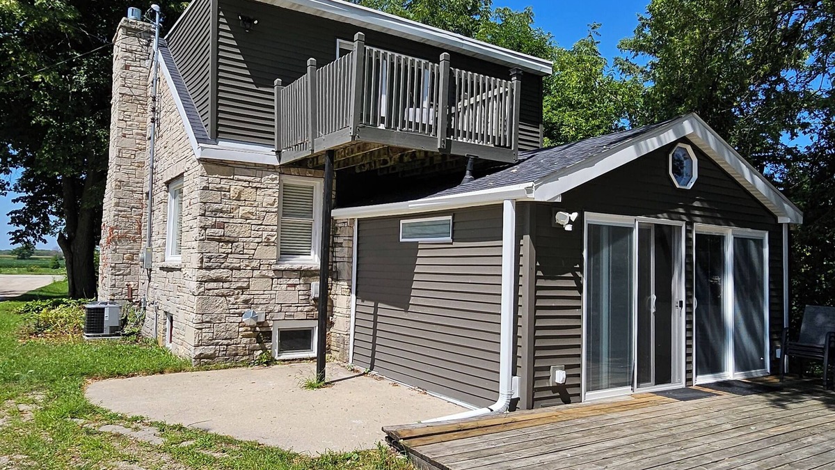 Fond du Lac House | Lake Winnebago lakefront rental