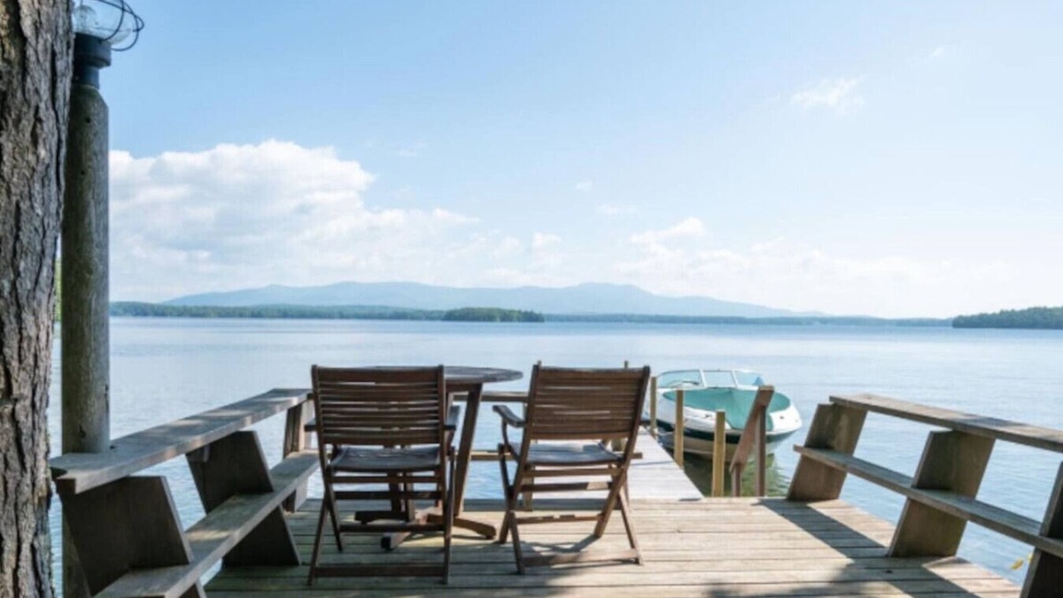 Meredith Resort | Lake Winnipesaukee Island Cabin