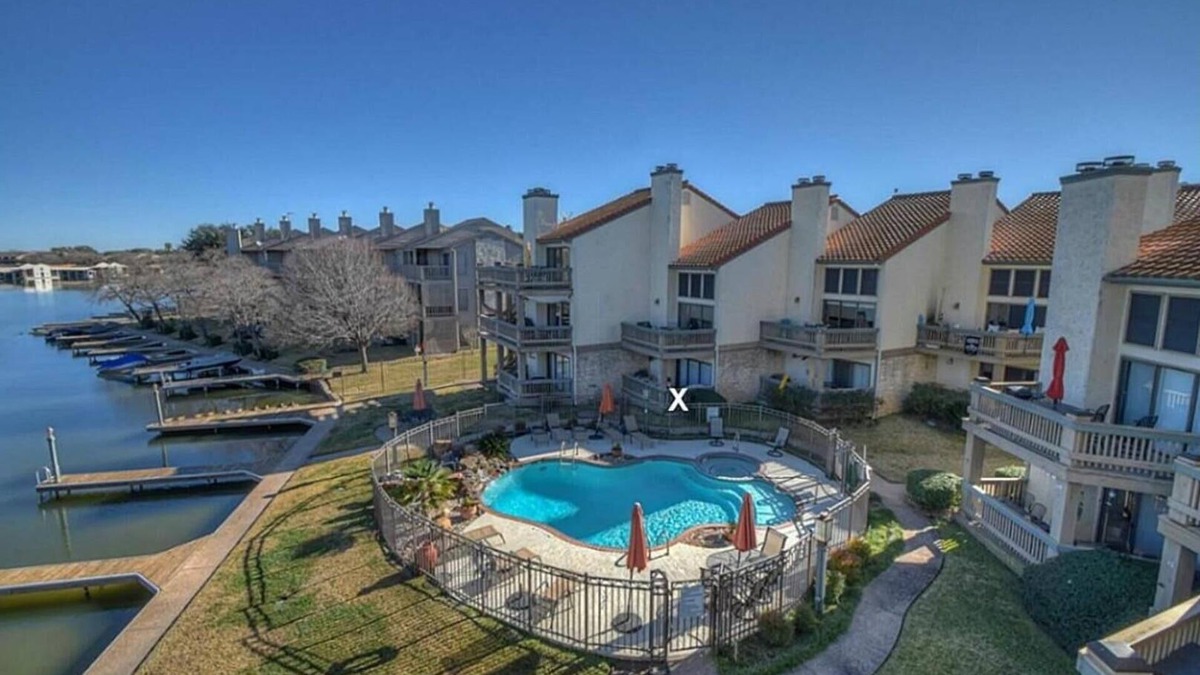 Horseshoe Bay Condo | Lakefront, 1st Floor, 2/1 Condo Lake LBJ, Horseshoe Bay