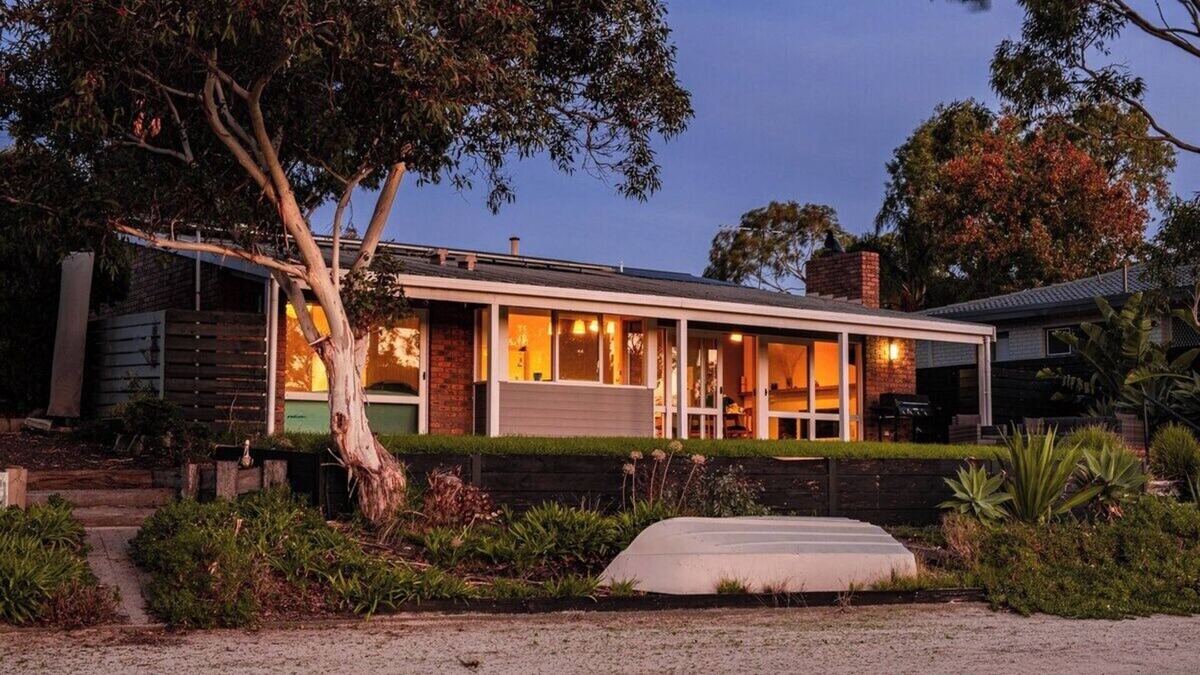 Patterson Lakes House | Lakefront 4 BR house at Patterson Lake +Kayak+BBQ