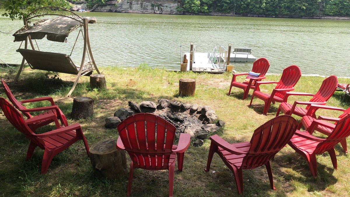 Mongaup Valley House | Lakefront 7 Bedrooms! Private Dock Swim! Fish! Boat! Newly renovated