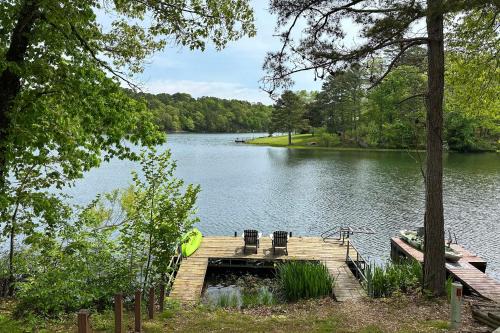 Bella Vista House | Lakefront and Trailside Escape with Private Dock and Deck