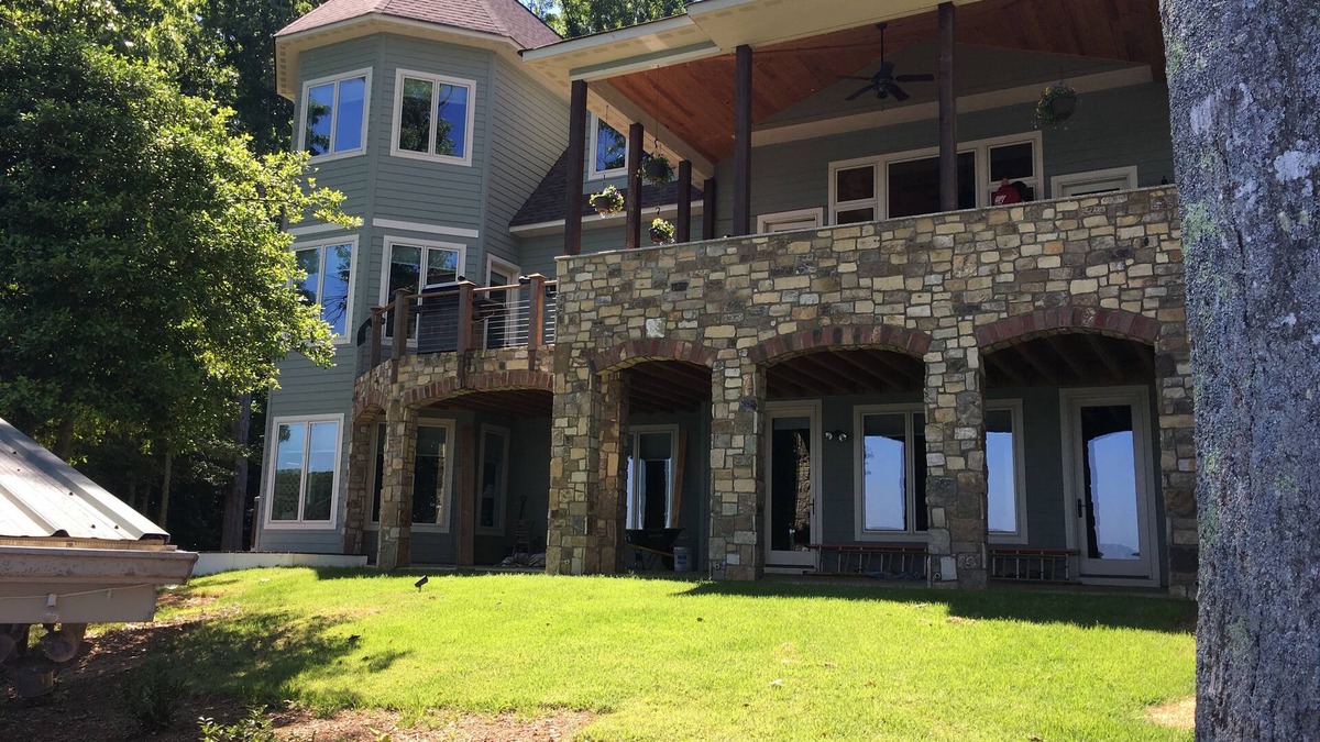 Mayhew Apartment | Lakefront Apartment with Beautiful Lake Norman Views