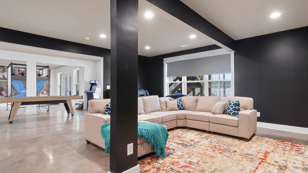 Eatonton House | Lakefront Bliss - Fully Loaded