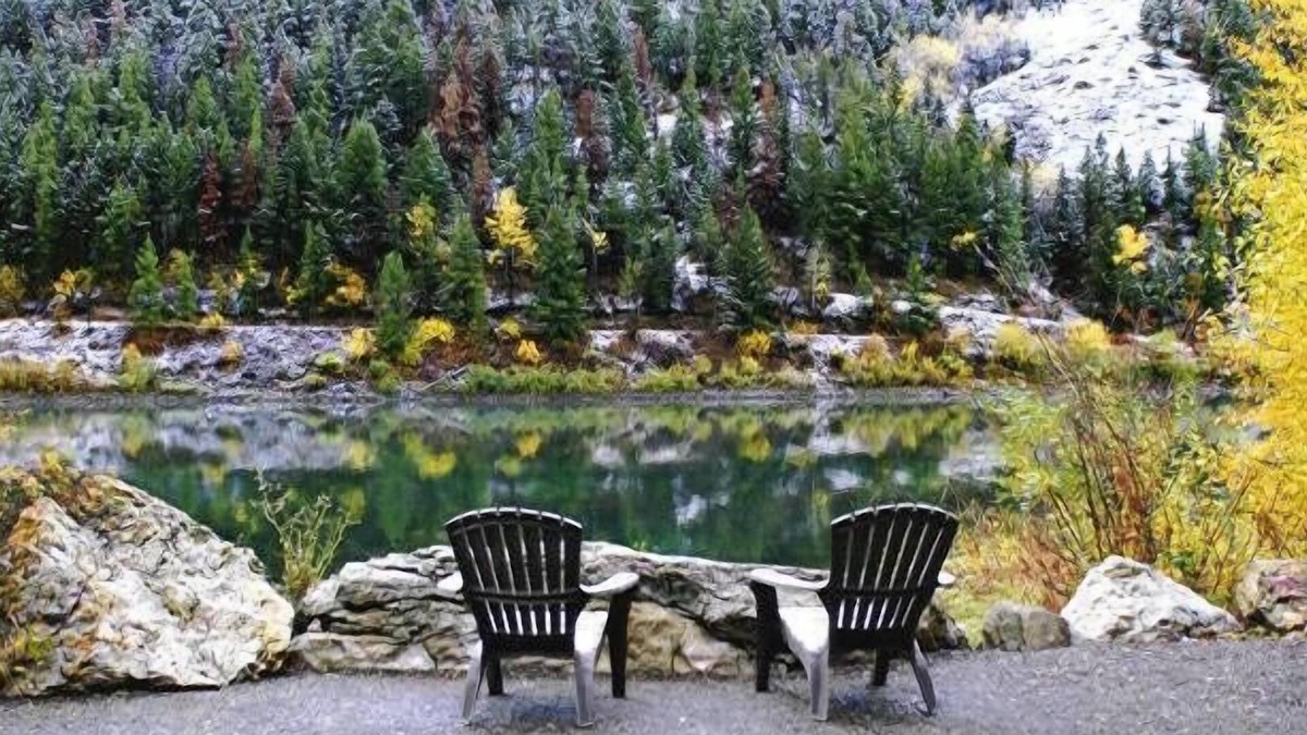Jackson Hole Cottage | Lakefront Cabin 20 miles from Jackson, near Grand Teton National Park