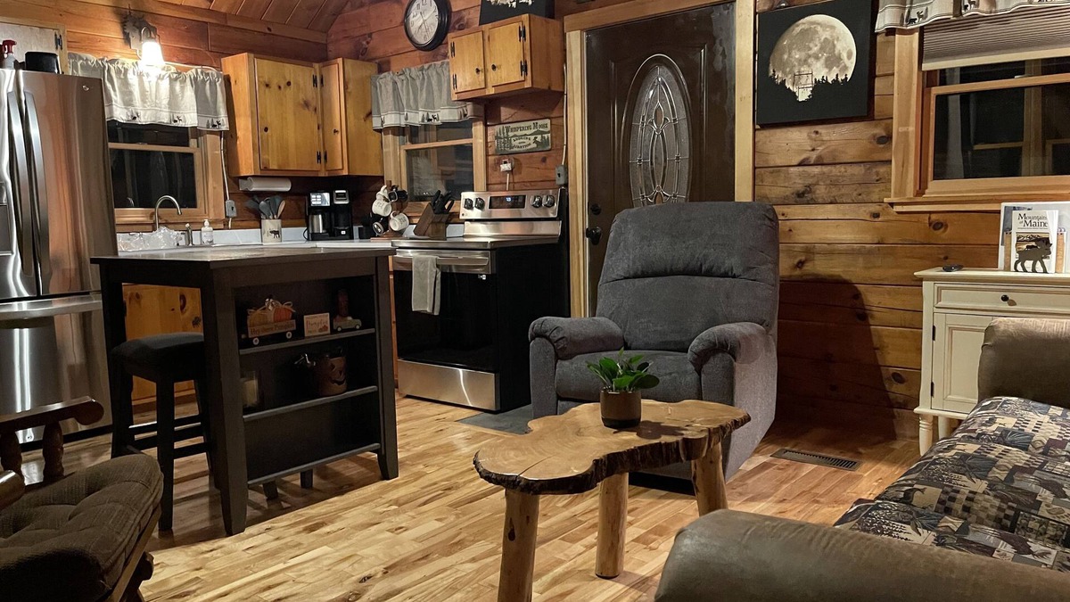 Stratton Cabin | Lakefront Cabin/Hot Tub/Dock Lake Access/Ski Sugarloaf Mountain12mi/Trail Access