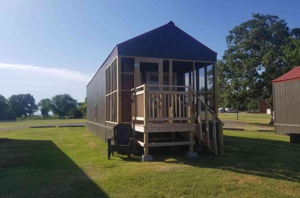 Mead House | Lakefront Cabin - South of the Border - 13