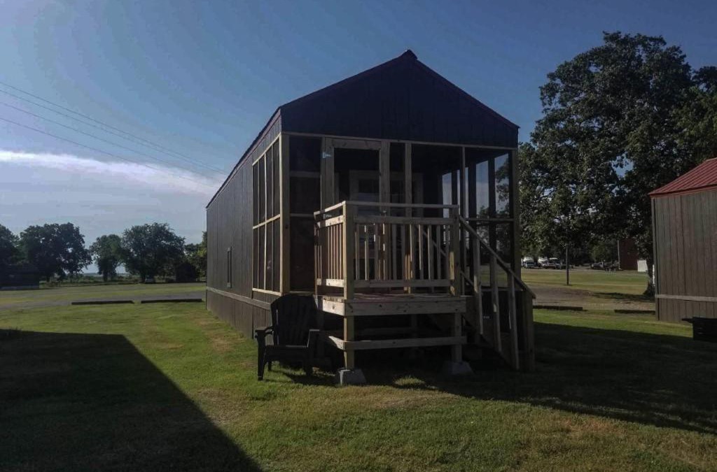 Mead House | Lakefront Cabin - Texoma Breeze - 12