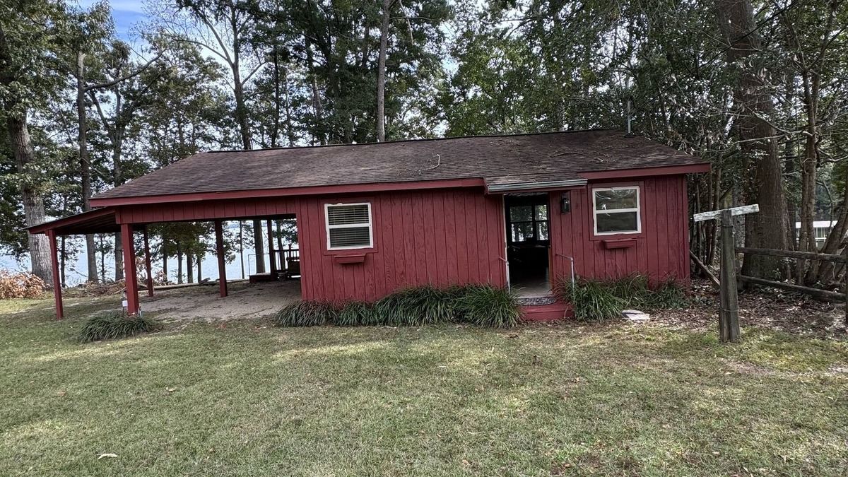 Abbeville Cabin | Lakefront cabin