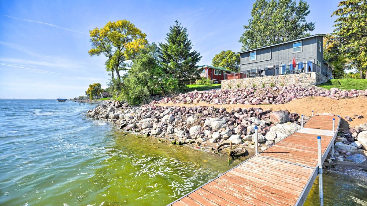 Hamlin County Cabin | Lakefront Cabin w/Patio & Views in Lake Norden